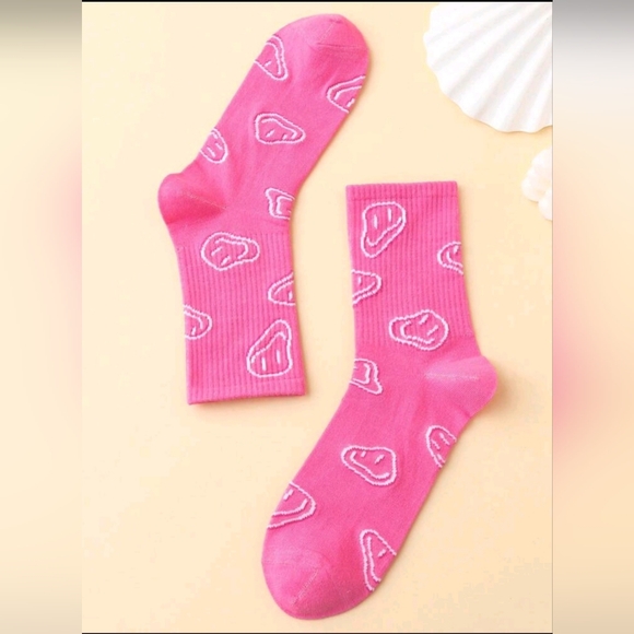 Fashionable Pink Face Pattern Jacquard Mid-Calf Socks - Picture 2 of 4